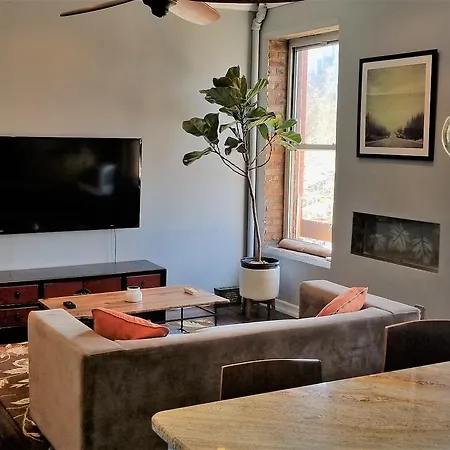 Big Renovated Condo With Great Views